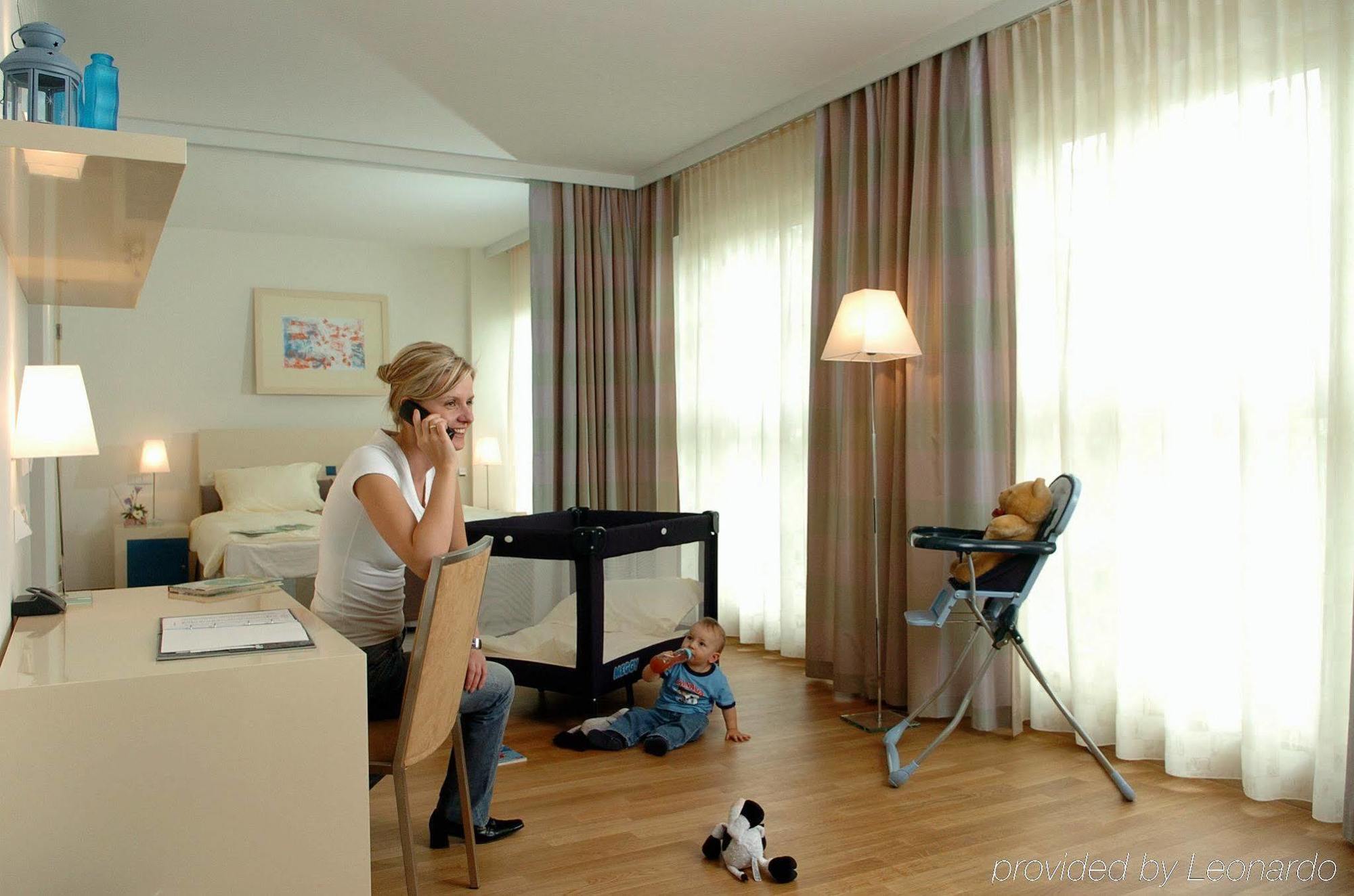 Mamaison Residence Diana Warsaw Room photo